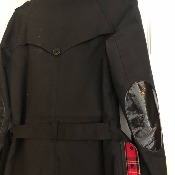 Fred Perry Trench Coat only sold in UK. Exclusive - Picture 6 of 12